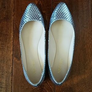 Nine West Silver Flats 5.5